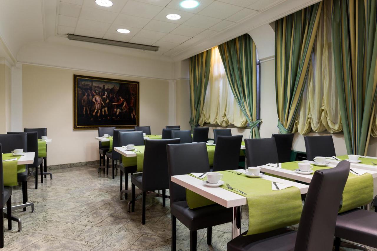 Hotel Royal Torino Centro Congressi Buitenkant foto